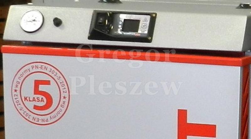 Przedni panel kotła ze sterownikiem Przedni panel kotła ze sterownikiem